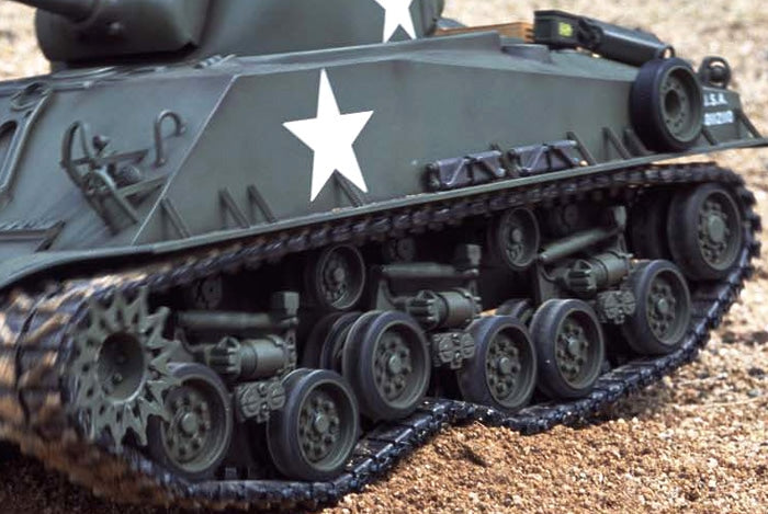 Tamiya 1/16 R/C M4 Sherman 105mm Howitzer Full-Option Kit 56014